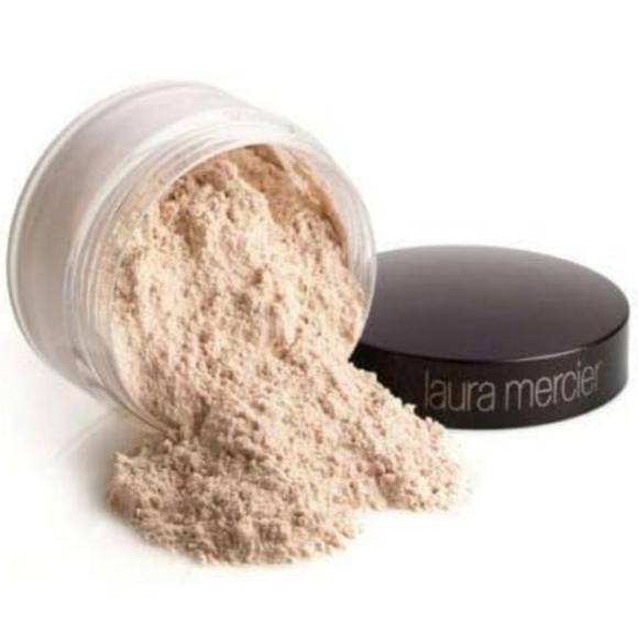 Laura Mercier Translucent Loose Setting Powder 1 Oz. - Picture 2 of 4